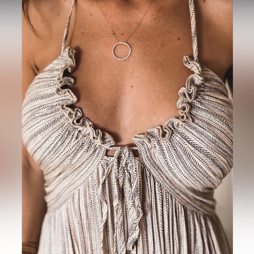 SLEEVELESS PRINT TIE PLEATED DRESS - Picture 4 of 4